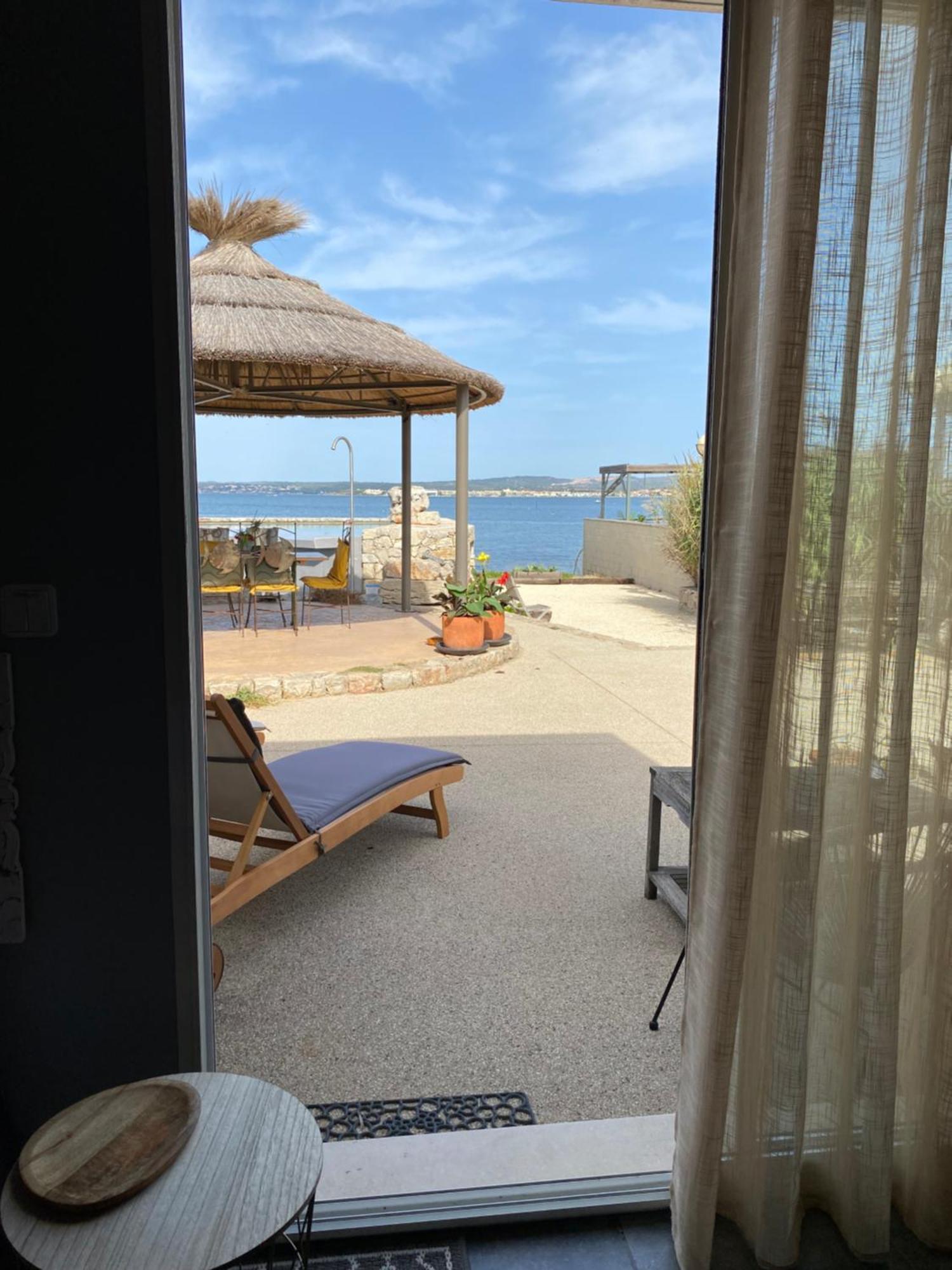 Les Pieds Dans L'Eau Bed & Breakfast Sete Exterior photo